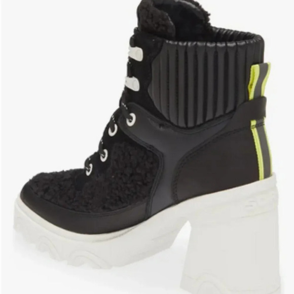 Sorel Women's Brex Leather & Faux Shearling Block Heel Lace-Up Bootie  Sz: 8 - Picture 2 of 13